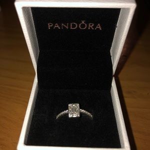 Pandora Ring